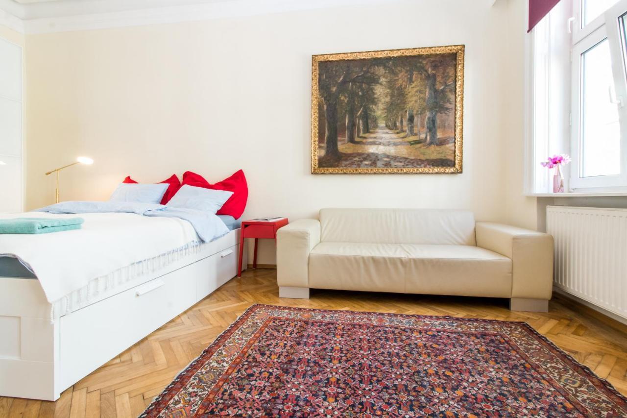 Beautiful Viennese Apartment Exterior foto